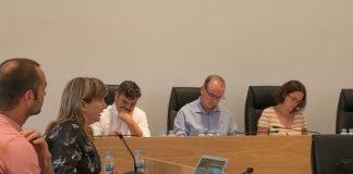 La multiculturalidad de Formentera como eje principal del debate sobre el estado de la isla