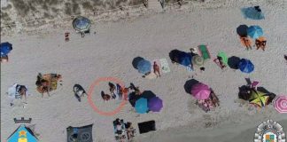 La policia vigila amb drons la venda ambulant a la platja d’Illetes