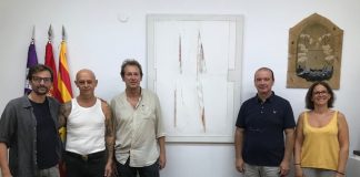 El artista Rafel Tur Costa cede una obra a Formentera