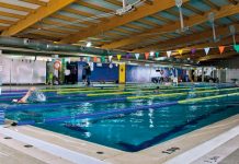 Trabajos para restablecer la temperatura óptima de la piscina del polideportivo Antoni Blanc