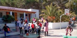Reciclaje, creatividad y trabajo en equipo para preparar el Carnaval
