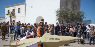 Formentera volvió a demostrar el mensaje reivindicativo y su implicación con el Carnaval