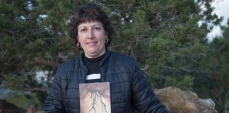 Maria Teresa Ferrer presenta el seu primer poemari
