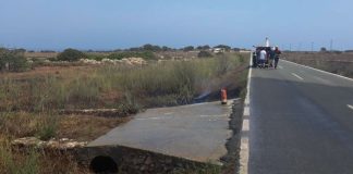 Petit incendi a la carretera de la Mola