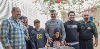 Fieles a la Salsa de Nadal