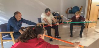 Los usuarios del Centro de Día disfrutan de la Danza Terapia