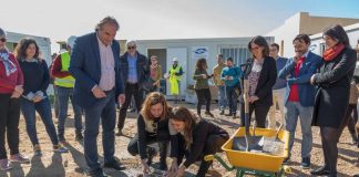Colocación de la primera piedra del nuevo centro educativo de Sant Ferran