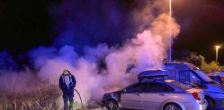 Un incendi afecta dos vehicles a Sant Francesc