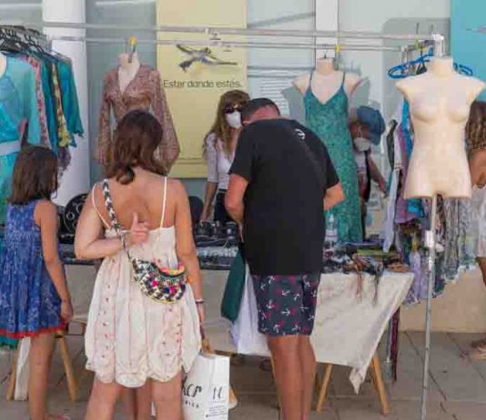 Los mercadillos de Formentera comienzan a animarse