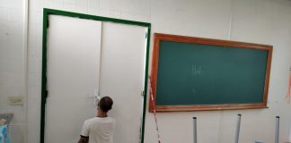Repaso de los trabajos de mantenimiento, reparación y desinfección en los centros escolares de Formentera