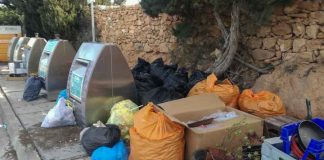 El presidente Córdoba aboga por encontrar una solución urgente y constructiva para poner fin al conflicto con los trabajadores de las basuras