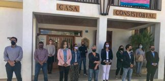 Minuto de silencio en condena por el asesinato machista en Sa Pobla
