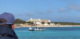 Tres pescadores submarinos huyen del Servicio de guardapesca en la reserva marina de Formentera