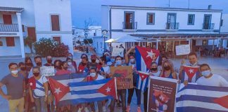 Formentera acoge una concentración en solidaridad con el pueblo cubano