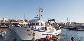 Procesión marinera y mucha música para las Festes del Carme de la Savina