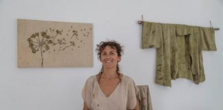 Simona Colzi, la seda y la esencia botánica