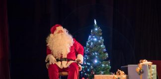 Papá Noel recoge pedidos de regalos en Formentera