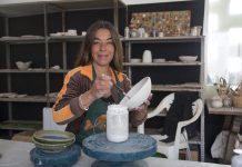 “No soy purista con la cerámica, me gusta encontrar formas de expresión diferentes”. Entrevista a Tania Agredano