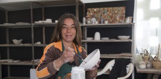 “No soy purista con la cerámica, me gusta encontrar formas de expresión diferentes”. Entrevista a Tania Agredano