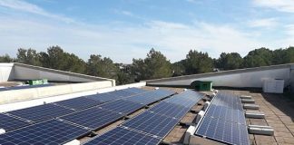 El Área de Salud Pitiusa ahorra 125.000 euros en dos años tras la instalación de sistemas de energía renovable Placas fotovoltaicas Hospital de Formentera