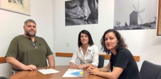 Primer convenio de colaboración entre el Consell y el Club Bàsket Formentera para el desarrollo y coordinación de las categorías inferiores Firma convenio Club Bàsket 2022