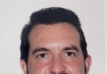 Creuar la porta: «Coming out» Antonio J Sanz