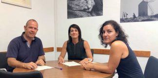 El Consell y el Club de Tenis Isla de Formentera firman el convenio para la gestión de las pistas municipales de tenis y pádel Firma del convenio con el club de tenis Isla de Formentera