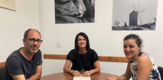 Convenio para la coordinación y gestión de la Escuela de Fútbol Base de Formentera Firma convenio fútbol base
