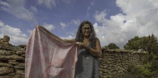“Una parte importante del público sigue buscando conectar con la identidad de la isla a través de la artesanía” Entrevista a Brenda Novak