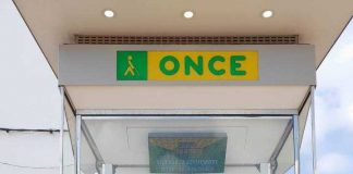 El premio del cupón diario de la Once cae en Formentera Yolanda en el kiosko de la Once de Sant Francesc
