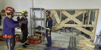 Los bomberos del Consell de Formentera realizan un curso de estabilización de estructuras colapsadas