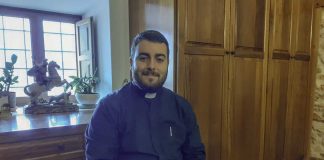 Fernando Bayón Iglesias hace un balance muy positivo de su primer año como párroco en Formentera