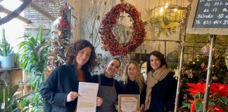 Cuatro establecimientos de la isla, premiados en el Concurso de Escaparatismo Navideño Kentia, premio a la mejor ambientación navideña 2022