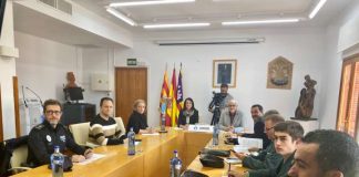 Formentera trabaja para mejorar la coordinación de los cuerpos de seguridad contra las fiestas ilegales Reunión Junta local de Seguridad