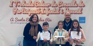 Formentera assisteix a la I Trobada balear de Consells de Participació infantil i juvenil Trobada joves a Santa Eularia