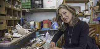 “Mis lagartijas hechas a mano y sin molde son casi reales” Entrevista a Sinika van der Put