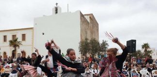 Numeroso público para disfrutar de los bailes tradicionales
