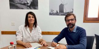 Conveni de col·laboració entre el Consell i la Casa del Poble de la Mola per 2023 Firma convenio Casa del Poble de la Mola para 2023