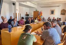 Trabajo conjunto para una actividad pesquera sostenible Foto reunió Comissió Pesca en Formentera