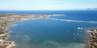 Publicada la lista provisional de asignación de los amarres ecológicos del proyecto de recuperación de s’Estany des Peix Vista aérea del Estany des Peix en la actualidad