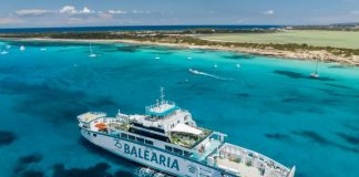 El ‘Cap de Barbaria’ de Baleària, el primer ‘ferry’ eléctrico de España, empieza a navegar entre Ibiza y Formentera Ferry Cap de Barbaria de Baleària