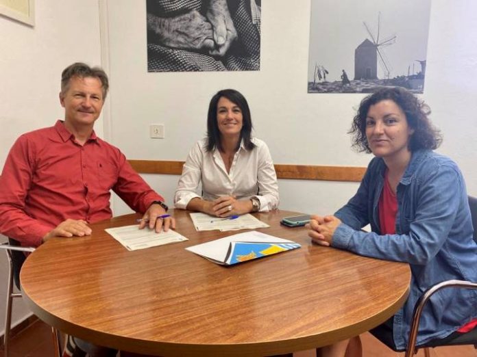 Firma convenio 2023 Escuela de Vela
