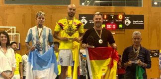 El equipo de Colombia gana la final del Mundialito de fútbol sala Formentera 2023 Podio del Mundialito fútbol sala Formentera 2023