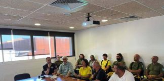 Reunión de coordinación entre los bomberos de Formentera y el IBANAT ante el inicio de la temporada de alto riesgo de incendios Reunión Bomberos Formentera e Ibanat
