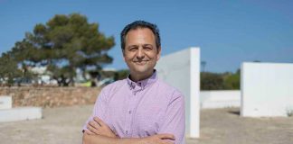 Llorenç Córdoba manifiesta que su puerta «siempre está abierta para escuchar las solicitudes y preocupaciones de los funcionarios y trabajadores de este Consell»