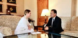 Prohens se compromete a crear un Centro sanitario de Atención Primaria en Formentera Imagen de la primera reunión del presidente del Consell de Formentera con la presidenta del Govern balear