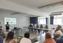 Llorenç Córdoba asiste a la reunión del grupo de acción local de pesca de Eivissa y Formentera del grupo Leader Un momento de la reunión del grupo de acción local de pesca pitiuso