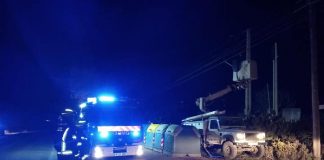 Nueva rotura de un cable del tendido eléctrico en Formentera Imagen de los trabajos de repación del cable por parte de los técnicos de Elecnor