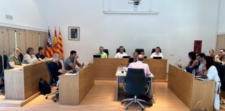 Formentera exigirá a la Delegación del Gobierno que se haga cargo del coste de la retirada de las pateras que llegan al litoral