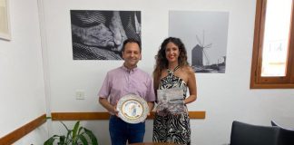 El Consell de Formentera recibe la visita de una representante del equipo de gobierno de Formentera del Segura Llorenç Córdoba y Tatiana Carrillo